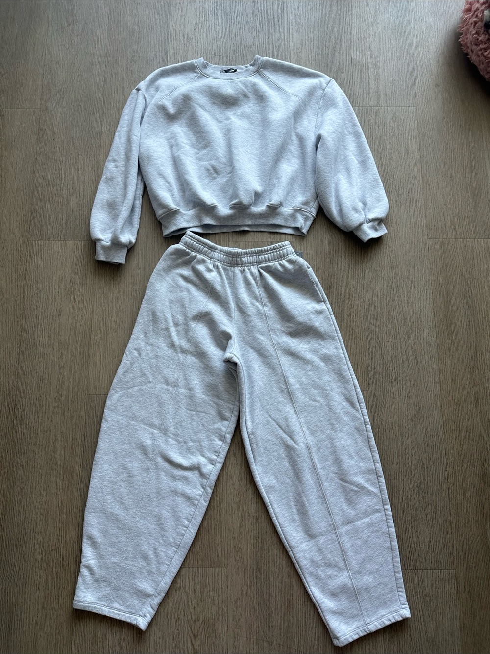 Zara barrel Sweatpants and  sweater loungewear